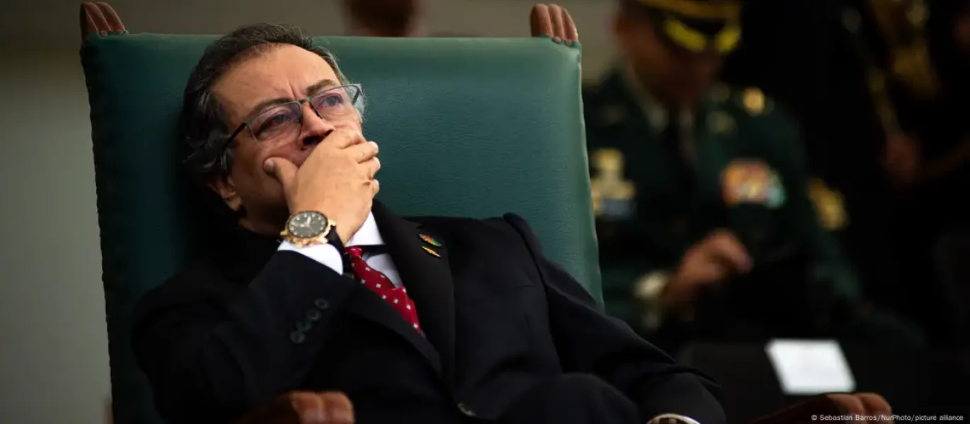 70275514_1004 (1) 70275514_1004 (1)